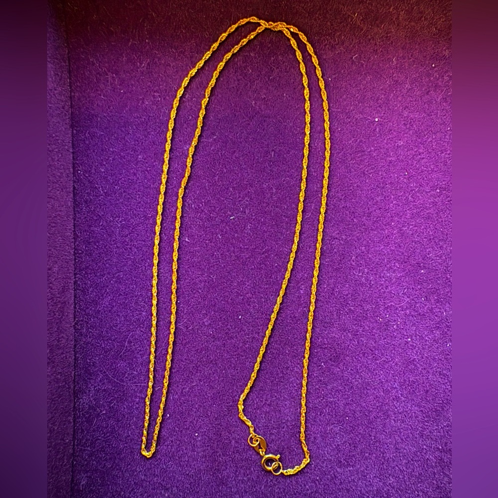 18k Solid Gold Prince of Wales 17.5” Chain